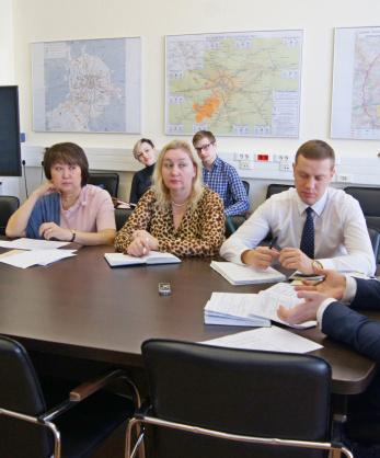 11.04.2019 состоялось заседание Рабочей группы по автомобильным дорогам и улично-дорожной сети.
